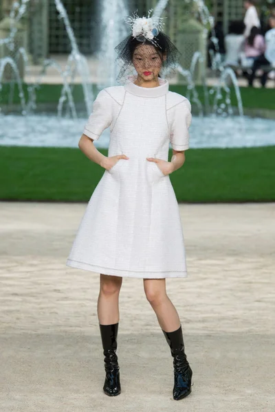 Look 24